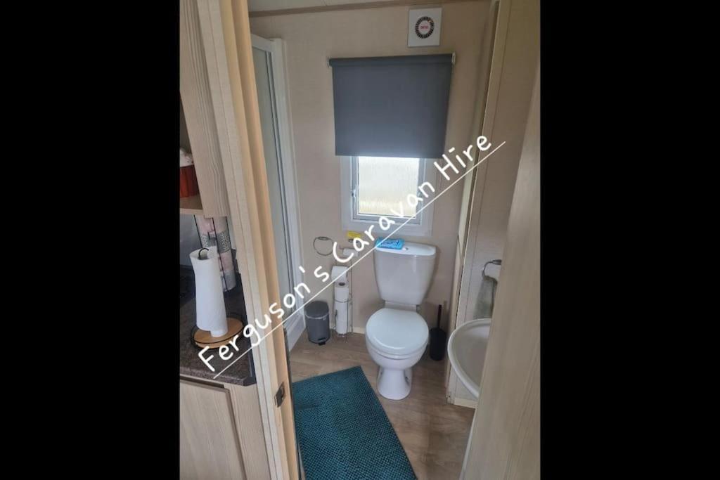 Готель Whitehouse Leisure Park Kinmel Bay Екстер'єр фото